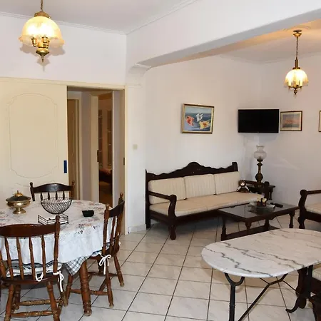 Andros 2 Berdrooms 4 Persons Cycladic House. * קיפרי