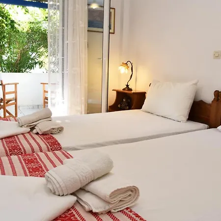 בית נופש Andros 2 Berdrooms 4 Persons Cycladic House.
