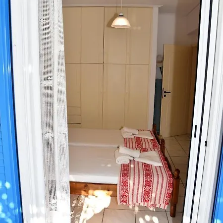 בית נופש Andros 2 Berdrooms 4 Persons Cycladic House. *