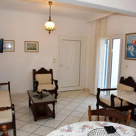 Andros 2 Berdrooms 4 Persons Cycladic House. * קיפרי